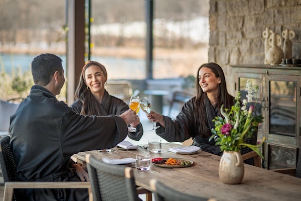 tableware, furniture, table, drinkware, restaurant, serveware
