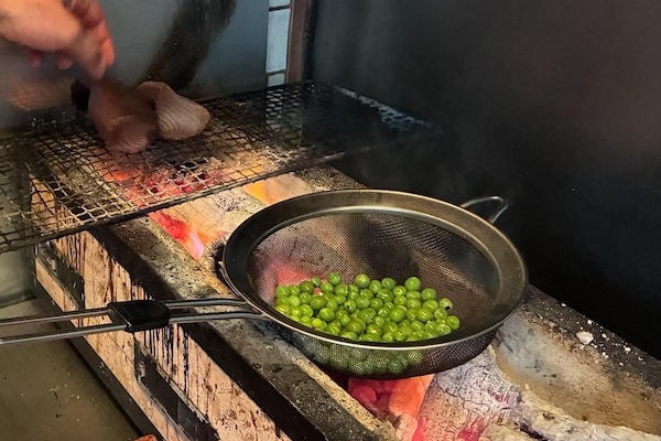 food, cookware and bakeware, ingredient, cooking, kitchen utensil, frying pan