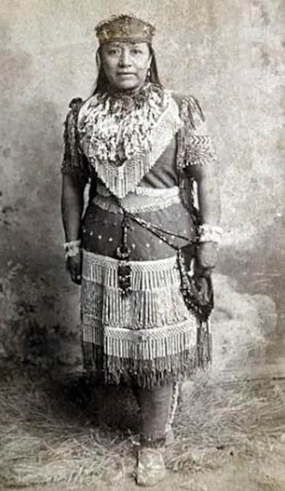 headgear, tribe, tradition, vintage clothing, necklace, costume