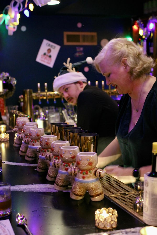 drinkware, barware