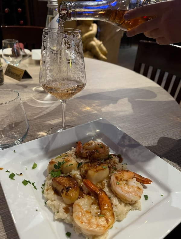 food, tableware, ingredient, serveware, seafood, dishware