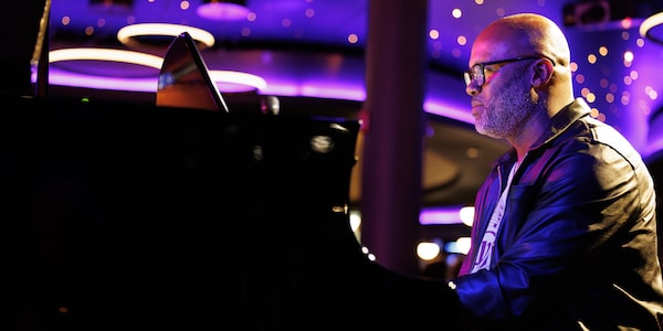 entertainment, musical instrument, musician, event, music, performing arts