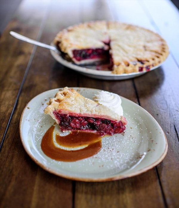dish, food, cuisine, cherry pie, ingredient, blackberry pie