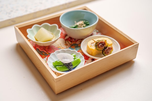 tableware, food, dishware, serveware, plate, porcelain