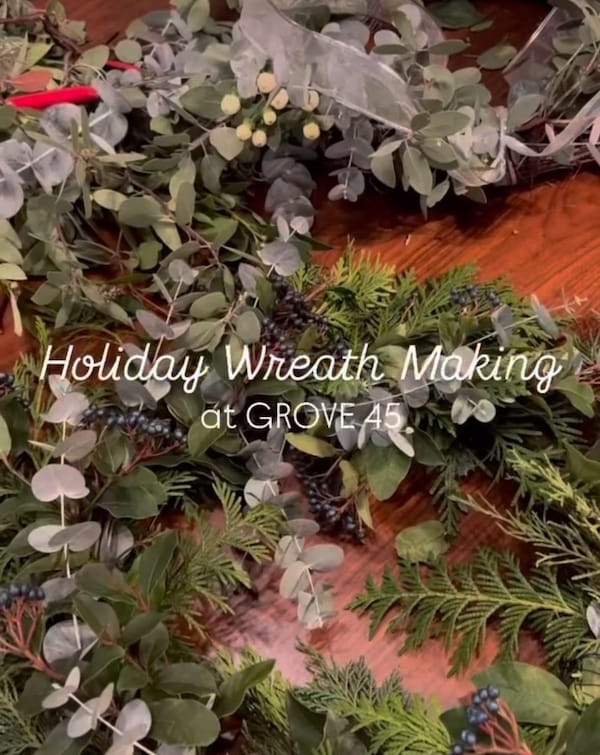 wreath, natural material, flower bouquet, floristry, flower arranging, floral design