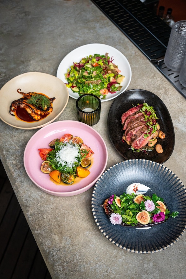 food, tableware, dishware, ingredient, plate, serveware