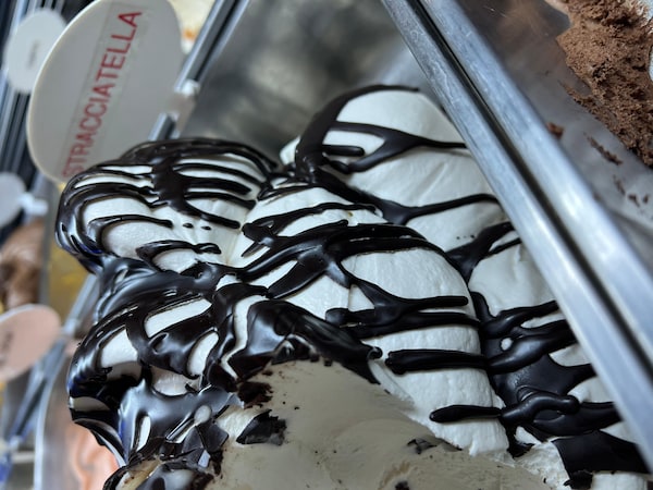 food, ingredient, ice cream, frozen dessert, dessert, cream