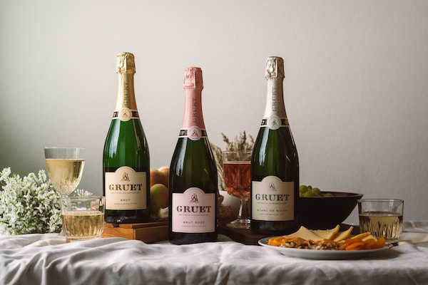 bottle, alcoholic drink, alcohol, glass bottle, barware, liquor