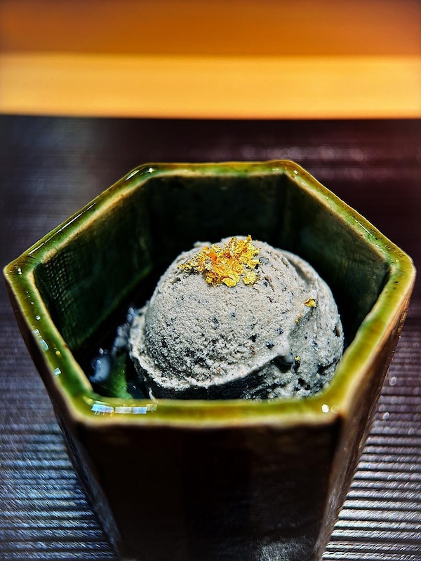 food, tableware, ingredient, serveware, dishware, dessert