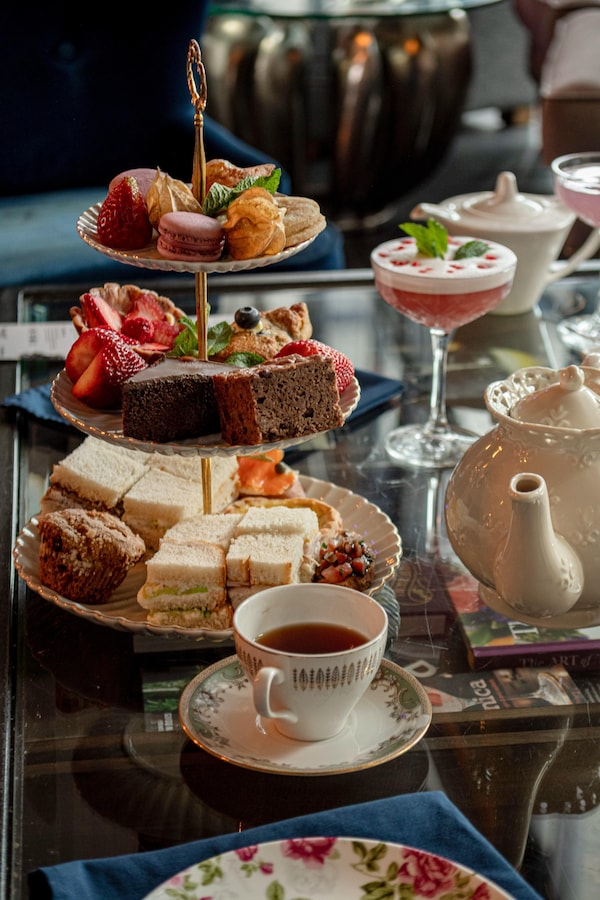 food, tableware, serveware, dishware, table, plate