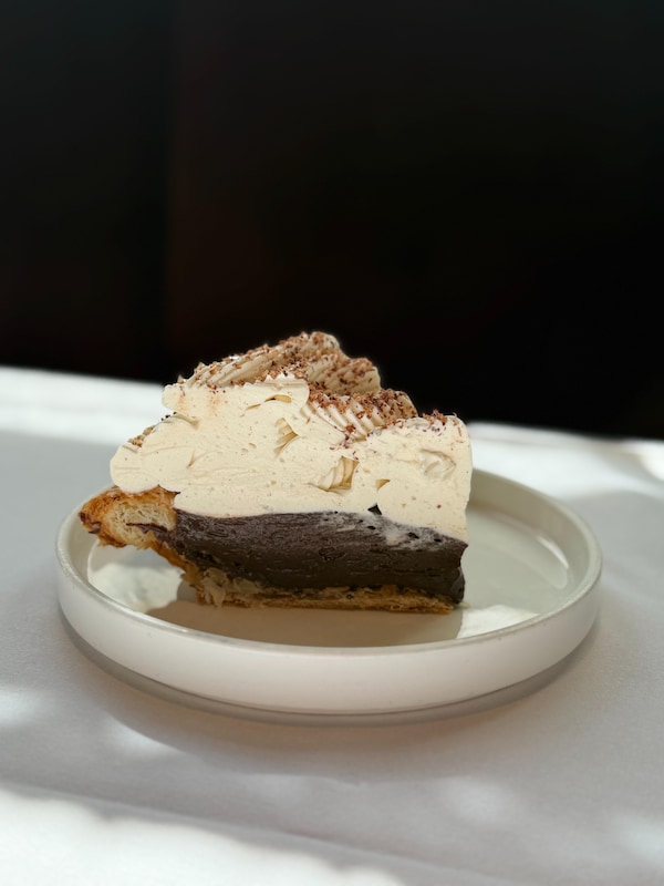 food, cake, ingredient, dessert, frozen dessert, cream