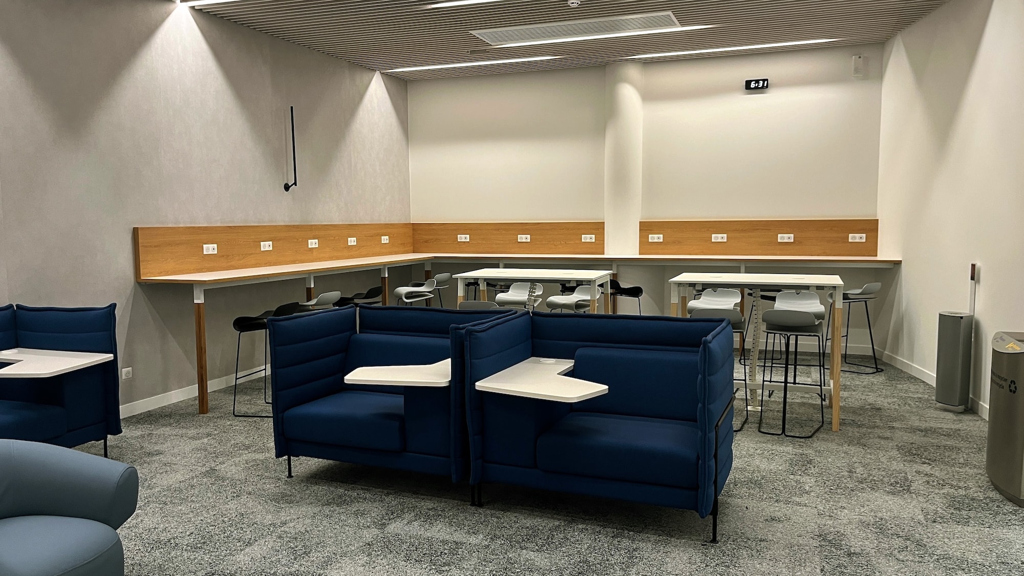#3 of 5 images of VIP-European Union Flights Lounge