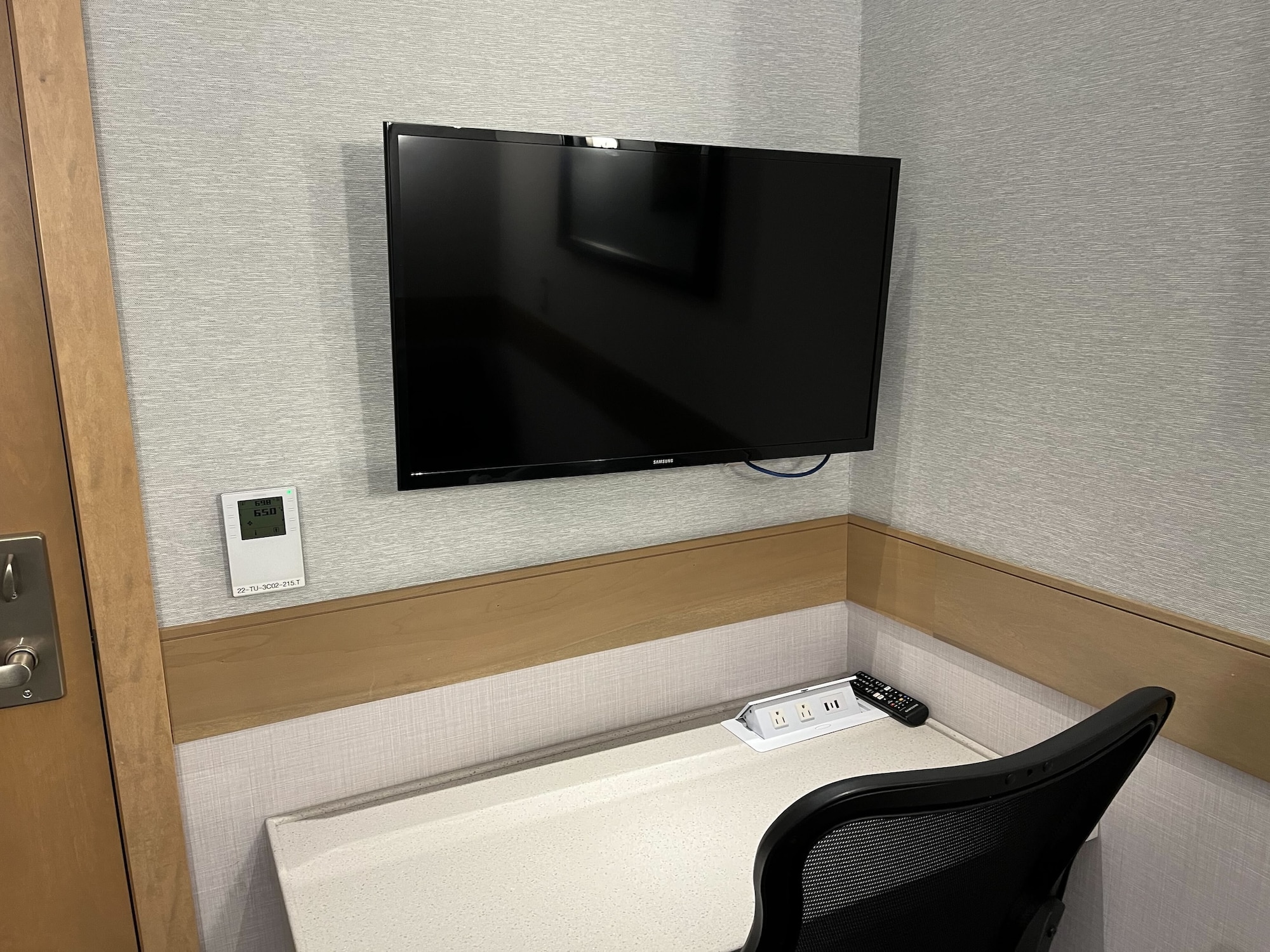 #4 of 5 images of Minute Suites