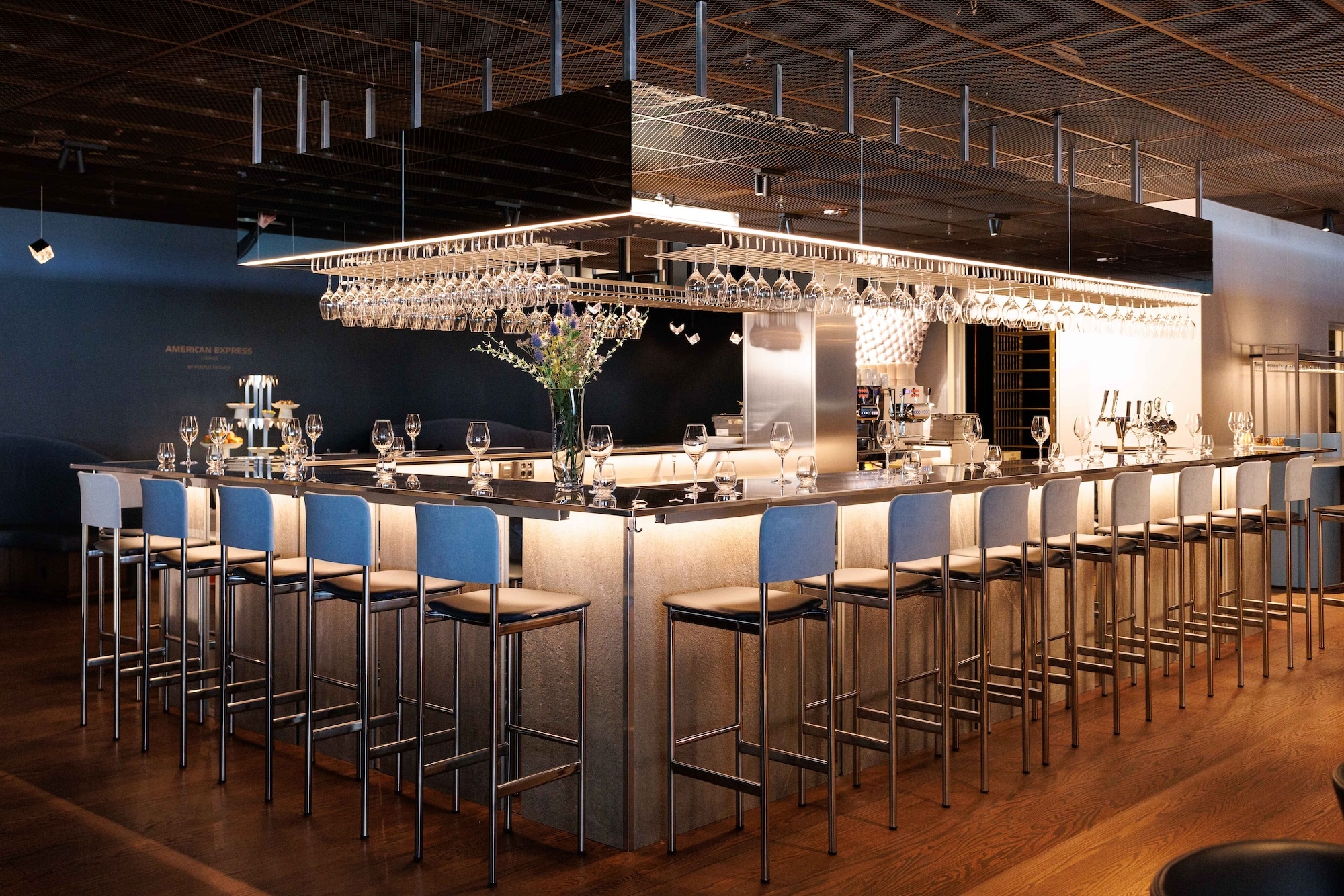 #1 of 1 images of American Express Lounge by Pontus Frithiof