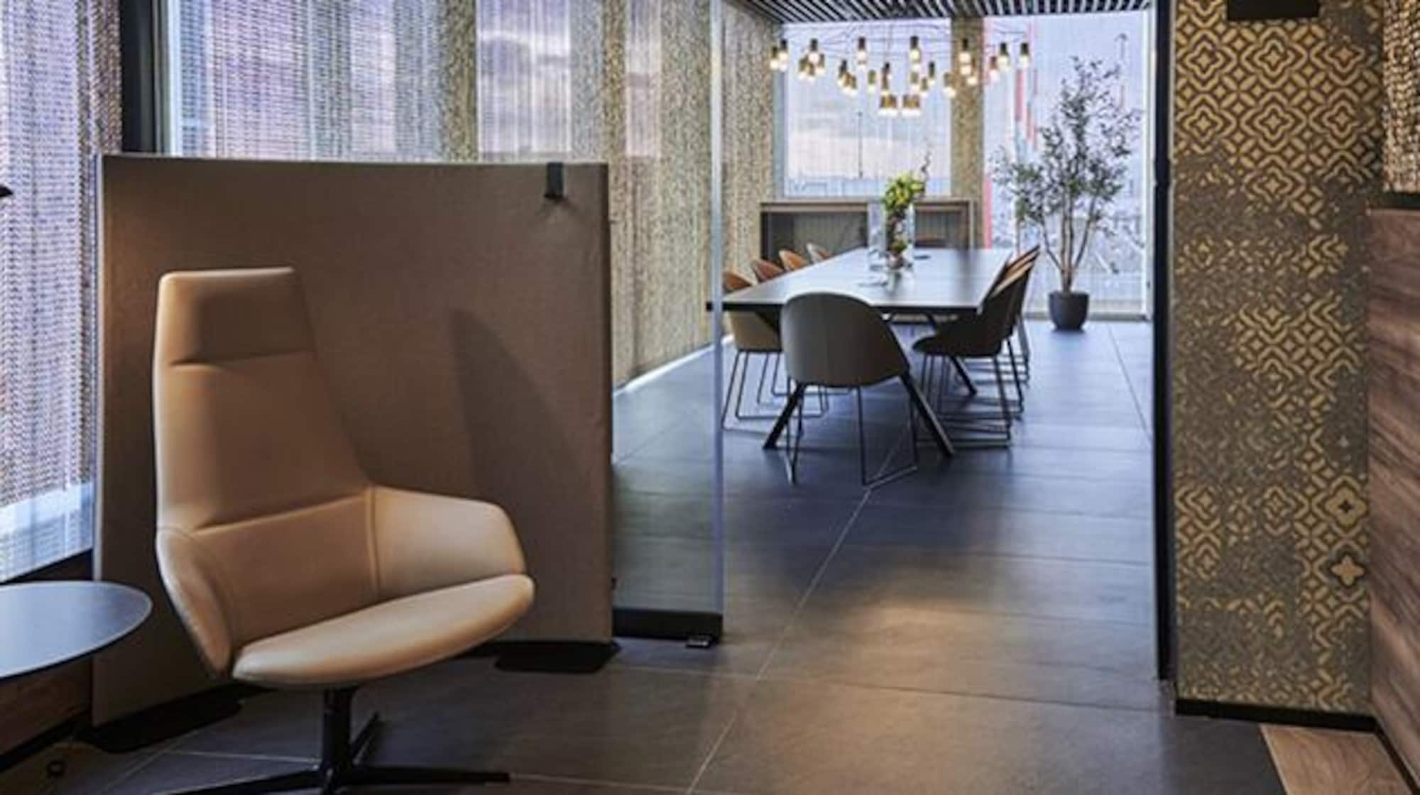 #3 of 5 images of Prima Vista Lounge - Portus