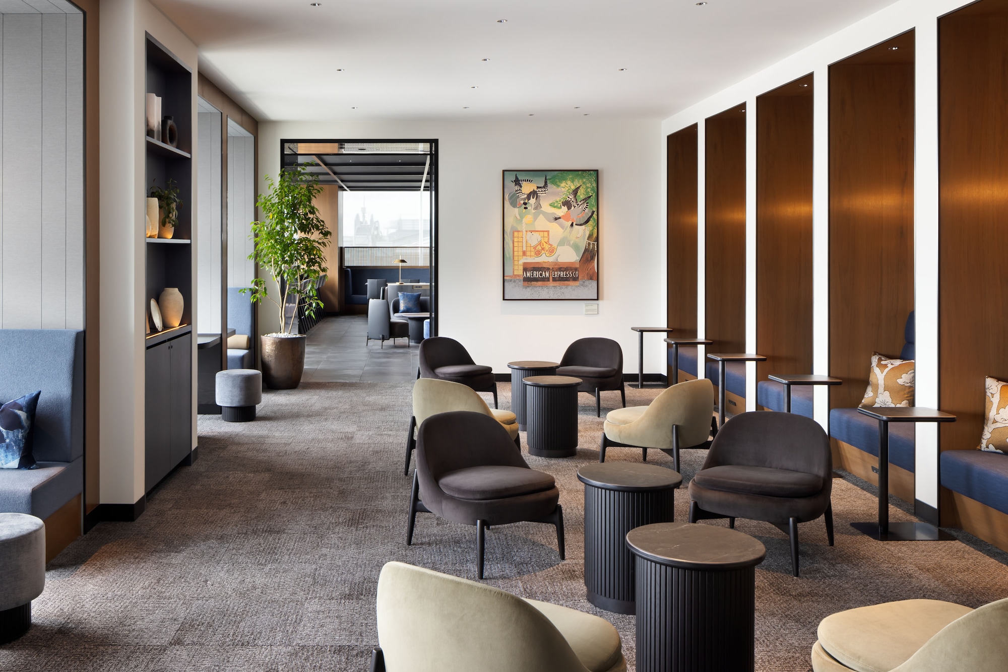 #2 of 5 images of The Centurion Lounge