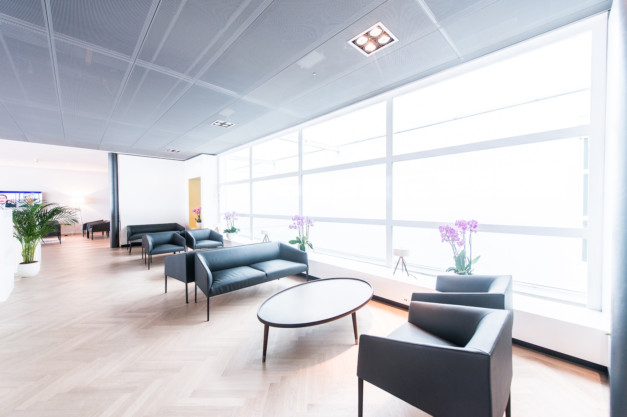 #1 of 5 images of Aspire Lounge