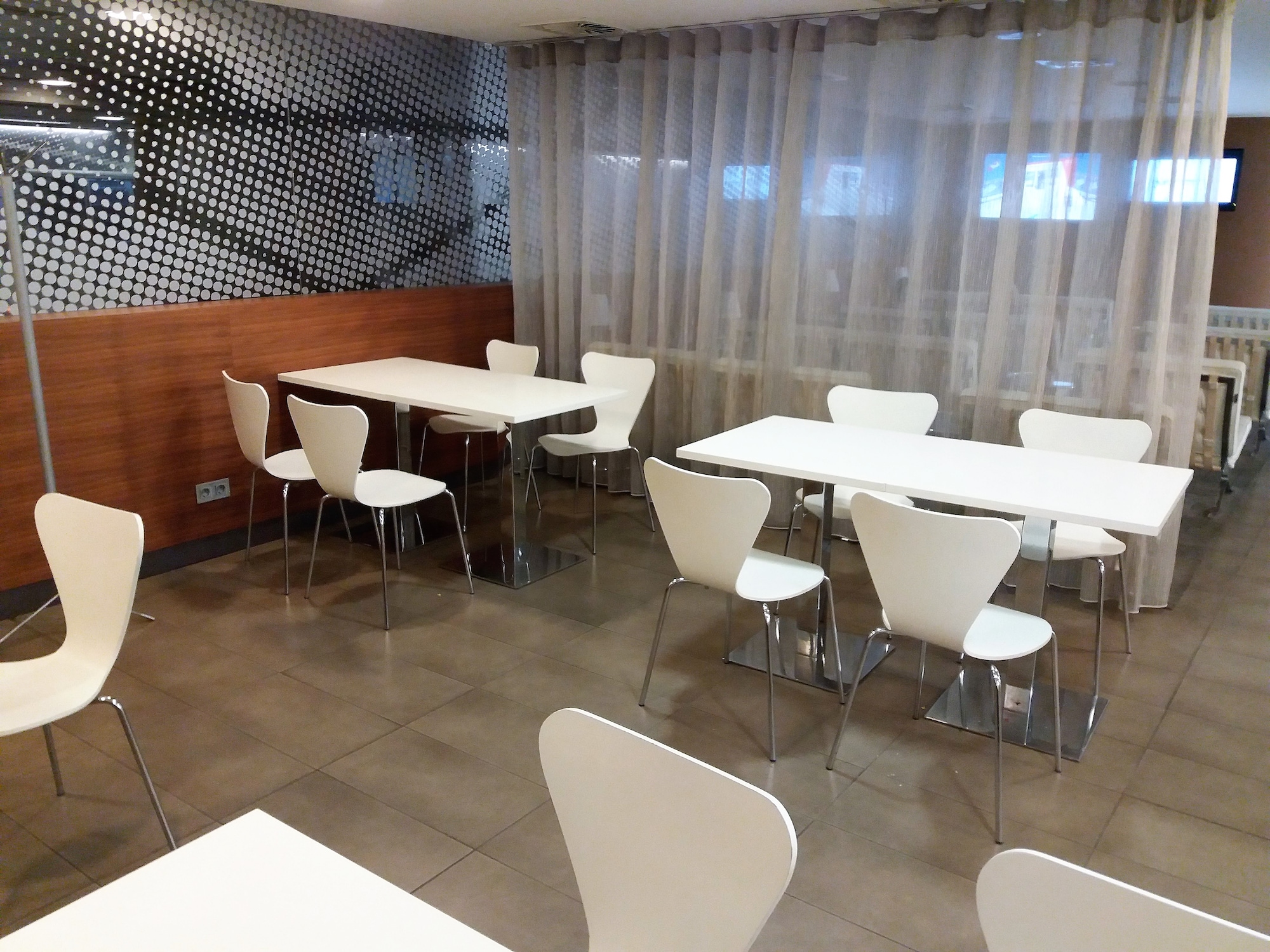 #1 of 5 images of Business Lounge