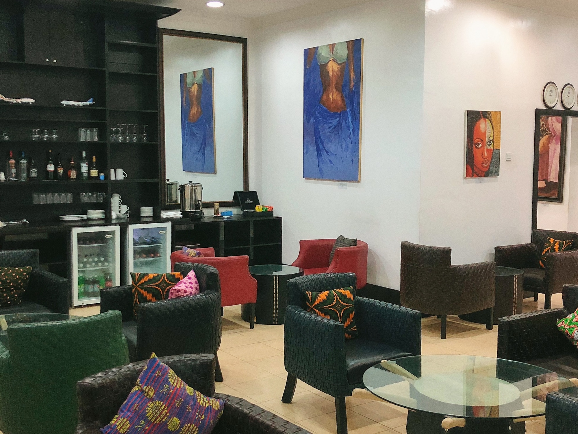 #1 of 5 images of SDS Llegada Arrival Lounge (E-Wing)