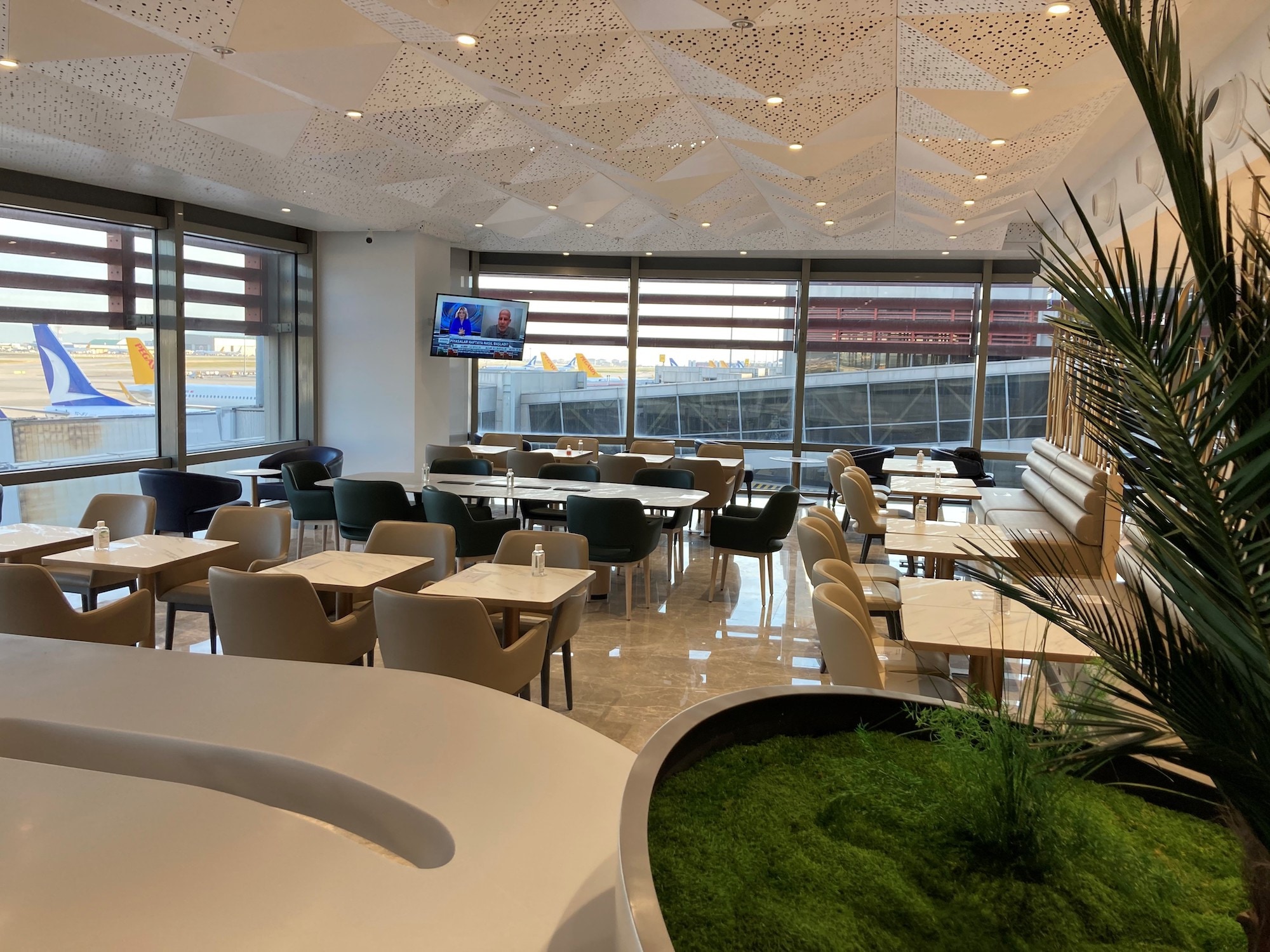 #1 of 5 images of Plaza Premium Lounge (Marmara)