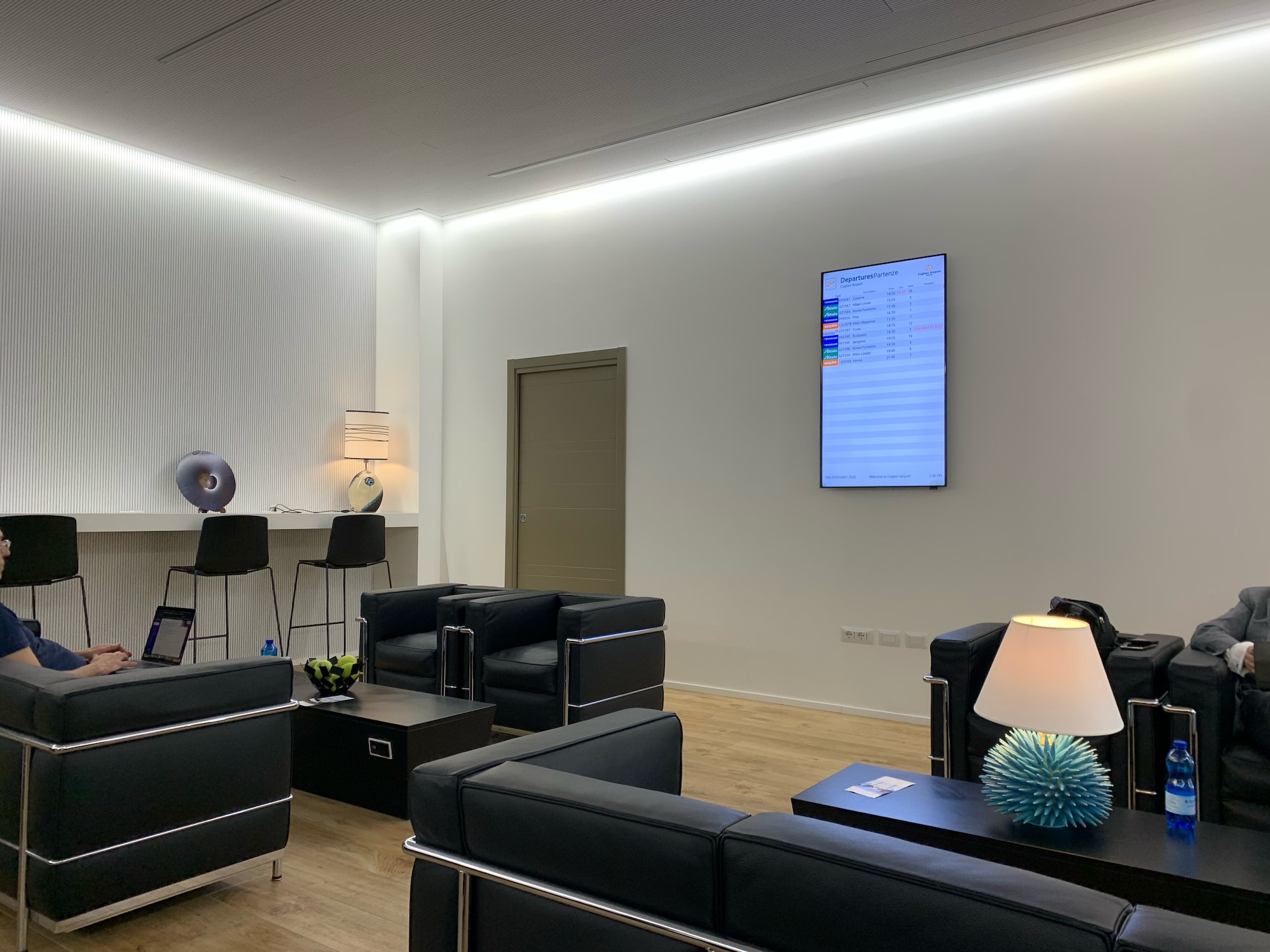 #1 of 2 images of Prima Vista Cagliari Lounge