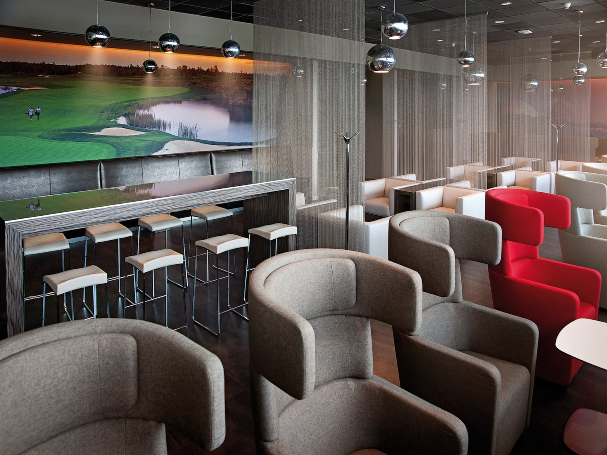 #1 of 5 images of Erste Premier Lounge