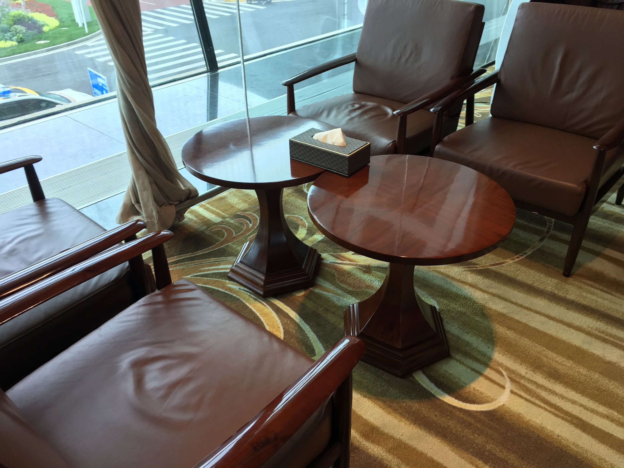 #4 of 5 images of No. 6 First Class Lounge