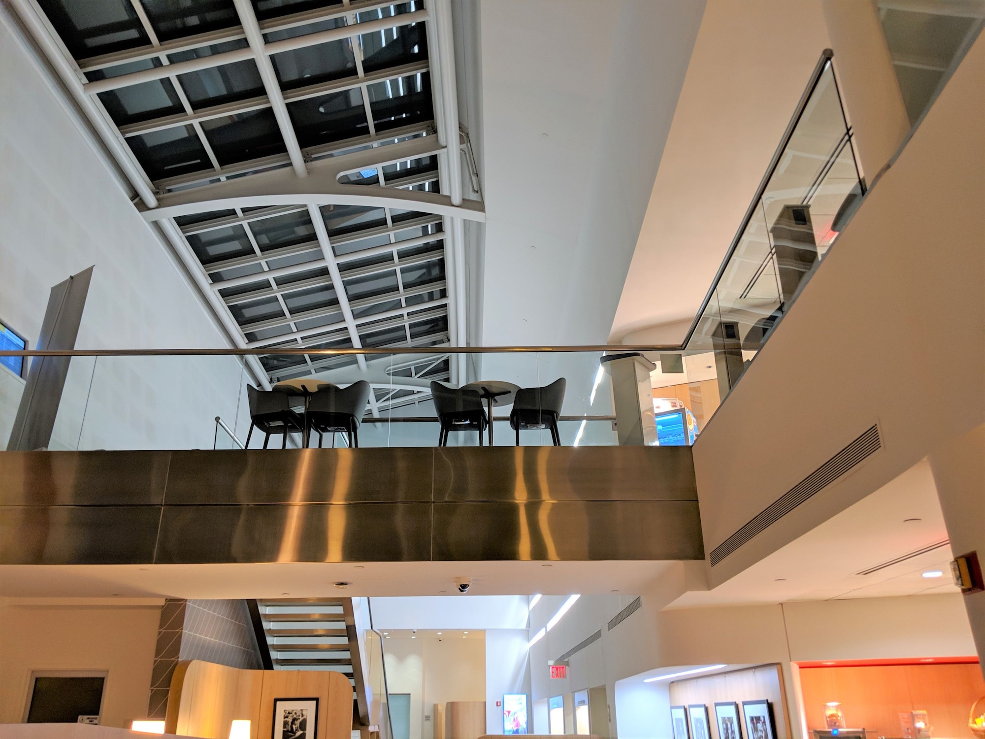 #5 of 5 images of Air France Lounge