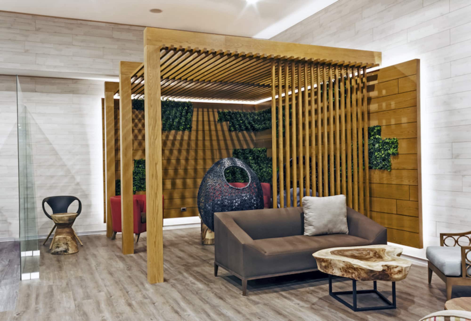 #1 of 5 images of Mera Business Lounge