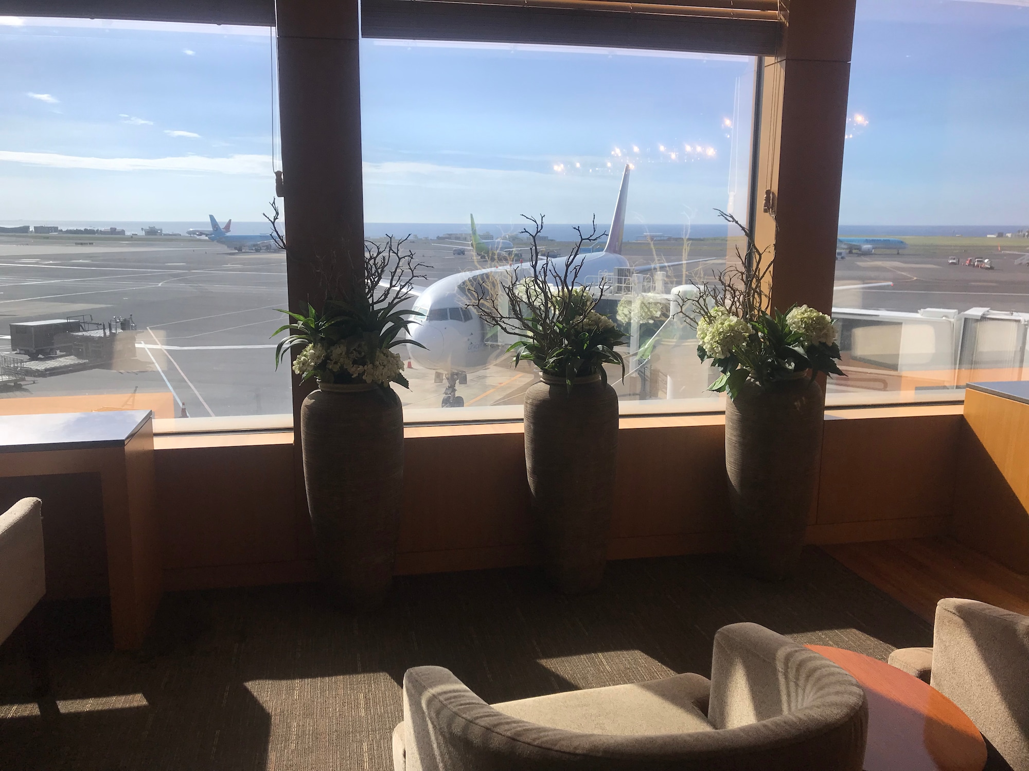 #2 of 5 images of Asiana Lounge