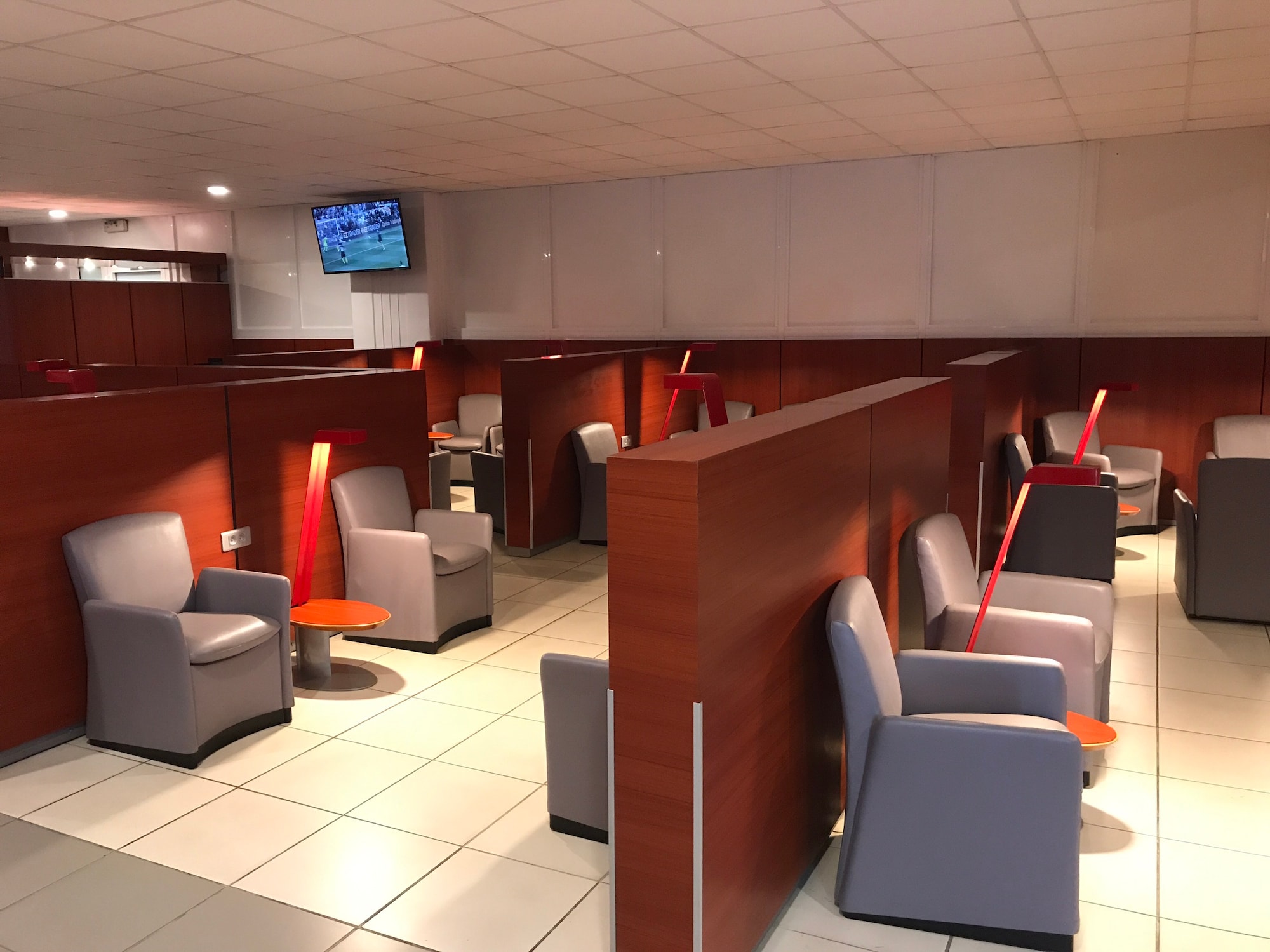 #1 of 3 images of Air France Lounge