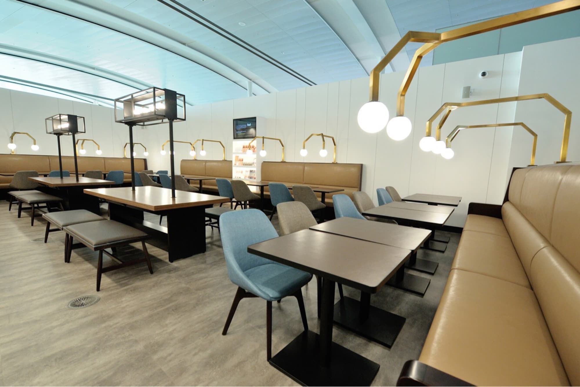 #2 of 5 images of Plaza Premium Lounge (Temporarily Closed)