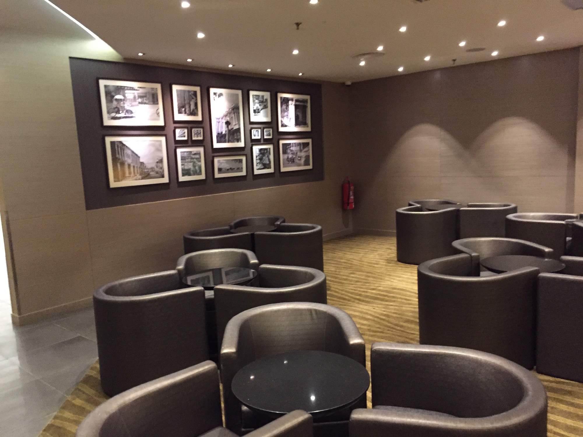 #3 of 5 images of Plaza Premium Lounge (Domestic Departures)