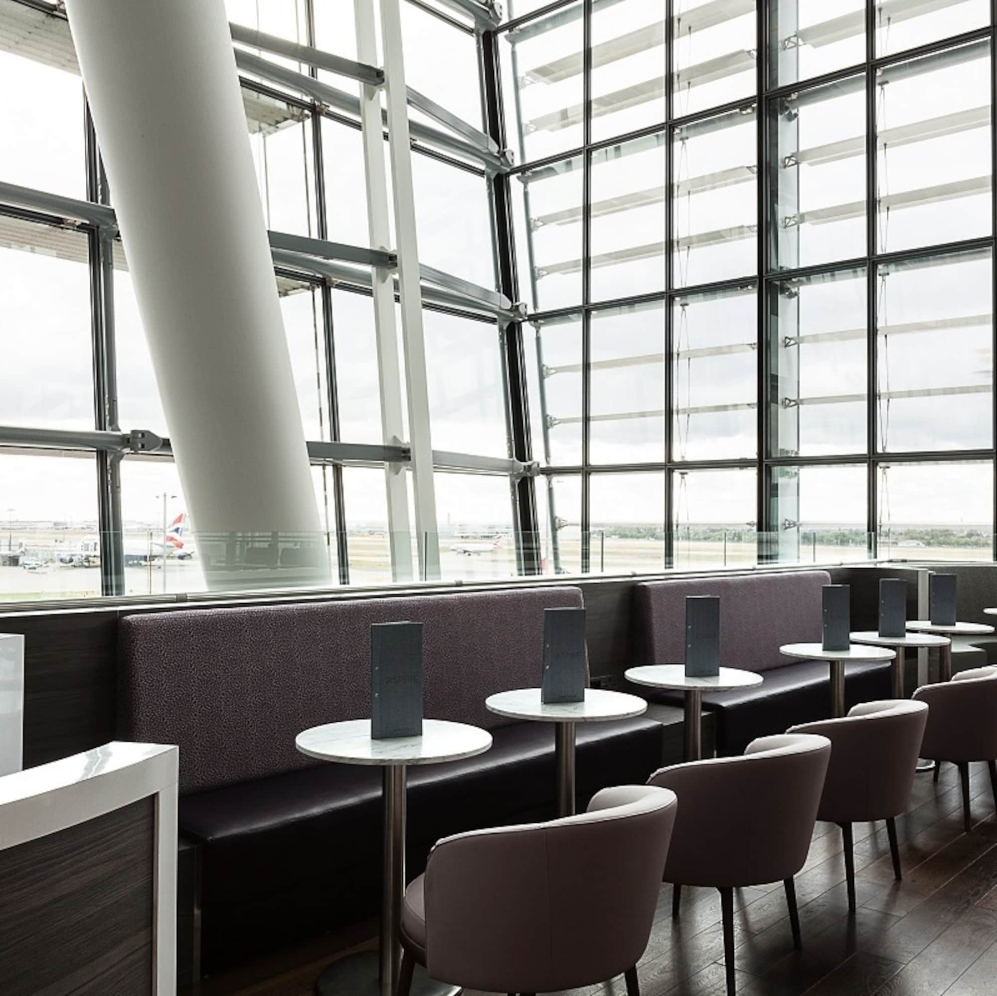 #3 of 5 images of Club Aspire Lounge