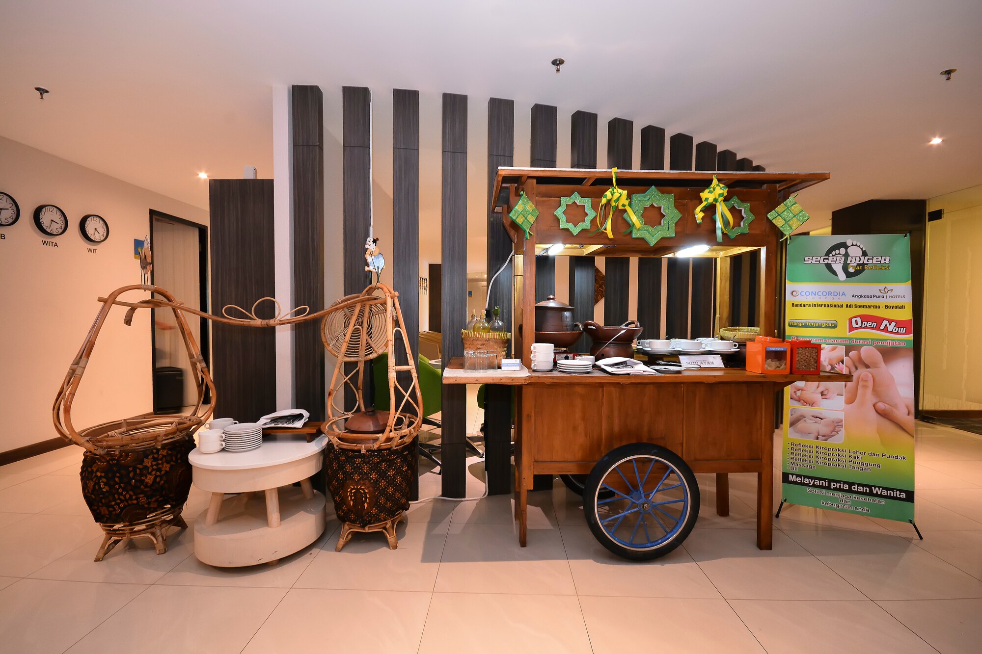 #3 of 5 images of Concordia Lounge