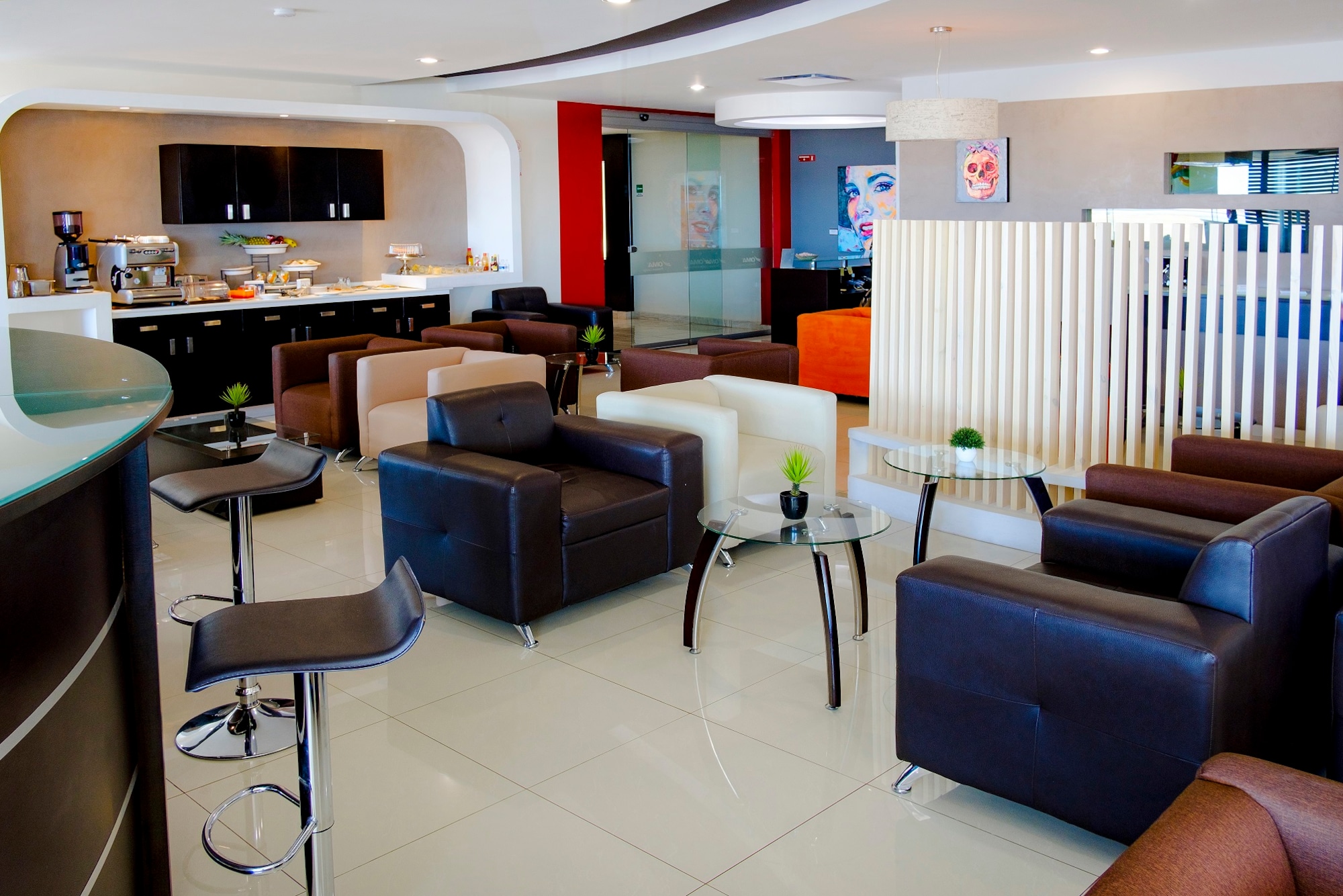 #5 of 5 images of OMA Premium Lounge