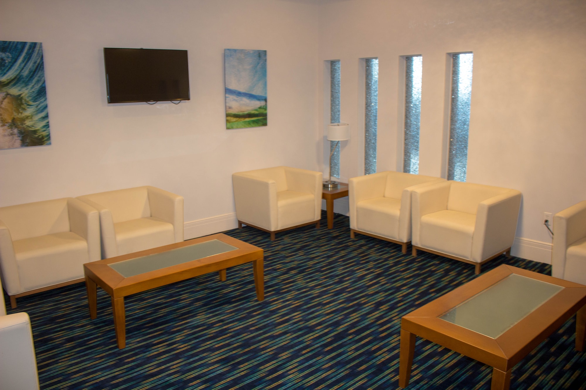 #1 of 5 images of International VIP Lounge (Gate 8)