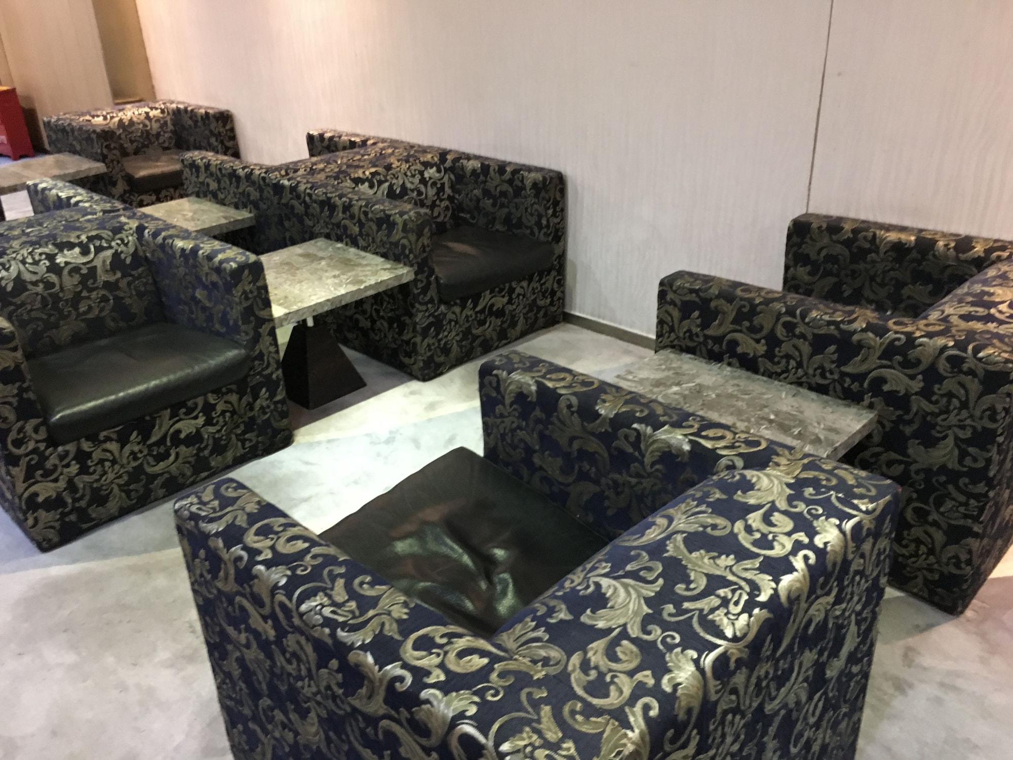 #1 of 5 images of Guest Lounge