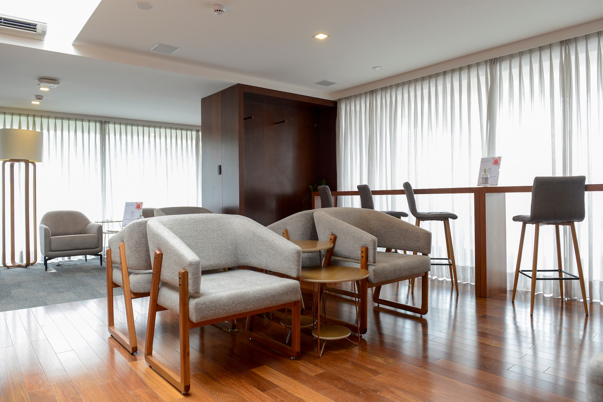 #4 of 5 images of Plaza Premium Lounge (Landside)