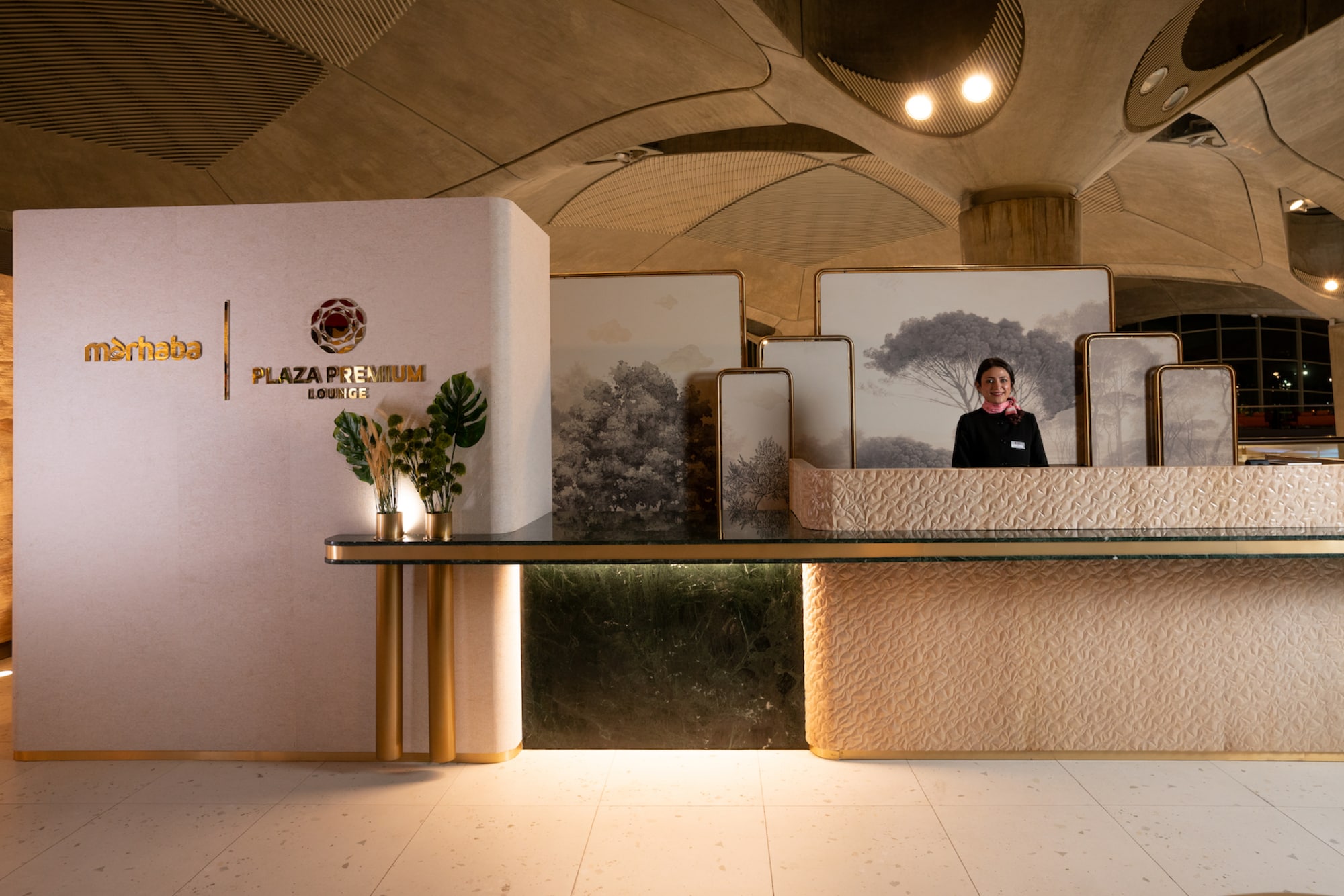 #2 of 5 images of Plaza Premium Lounge (Departures)