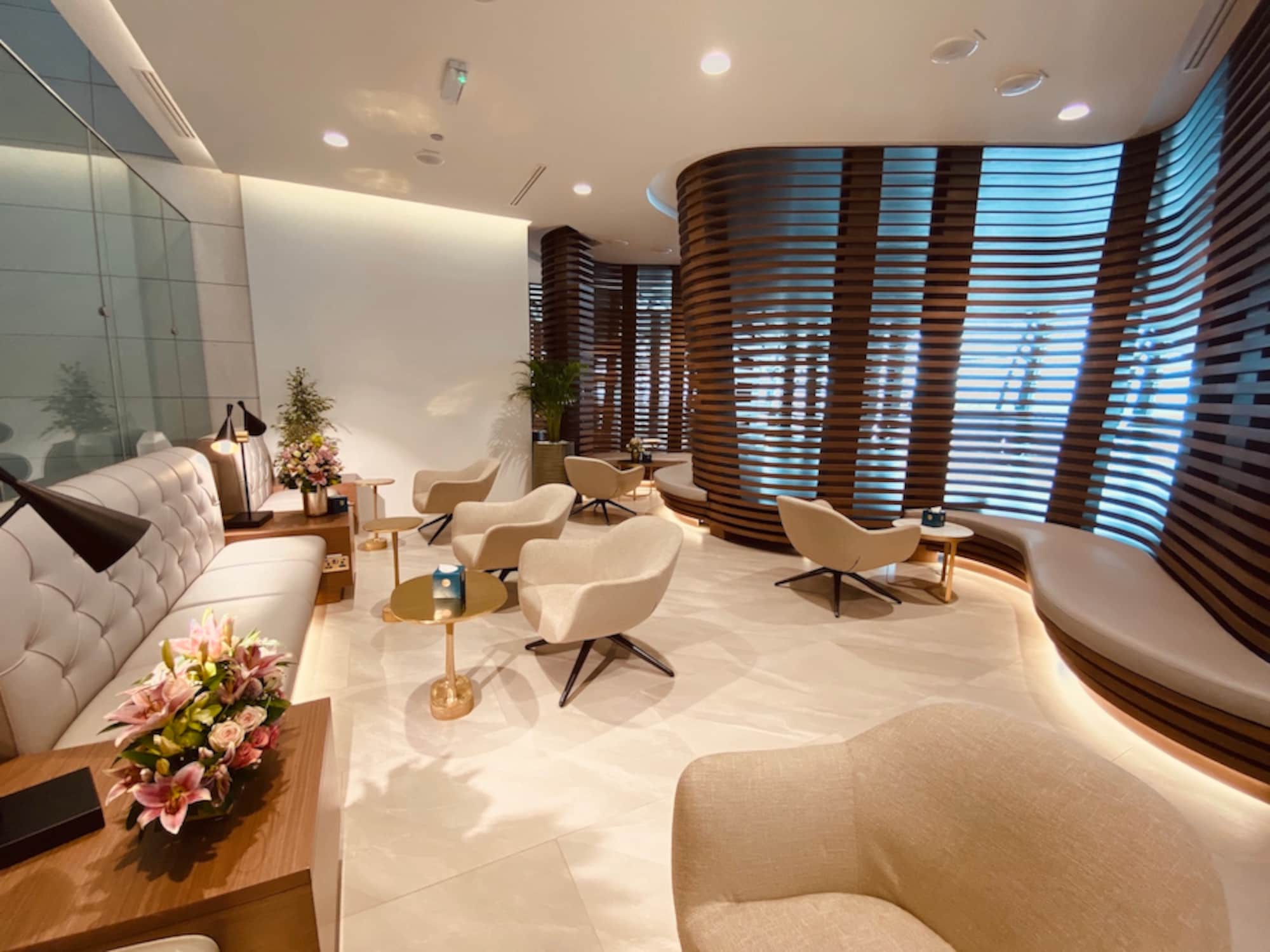 #4 of 5 images of Majan Lounge