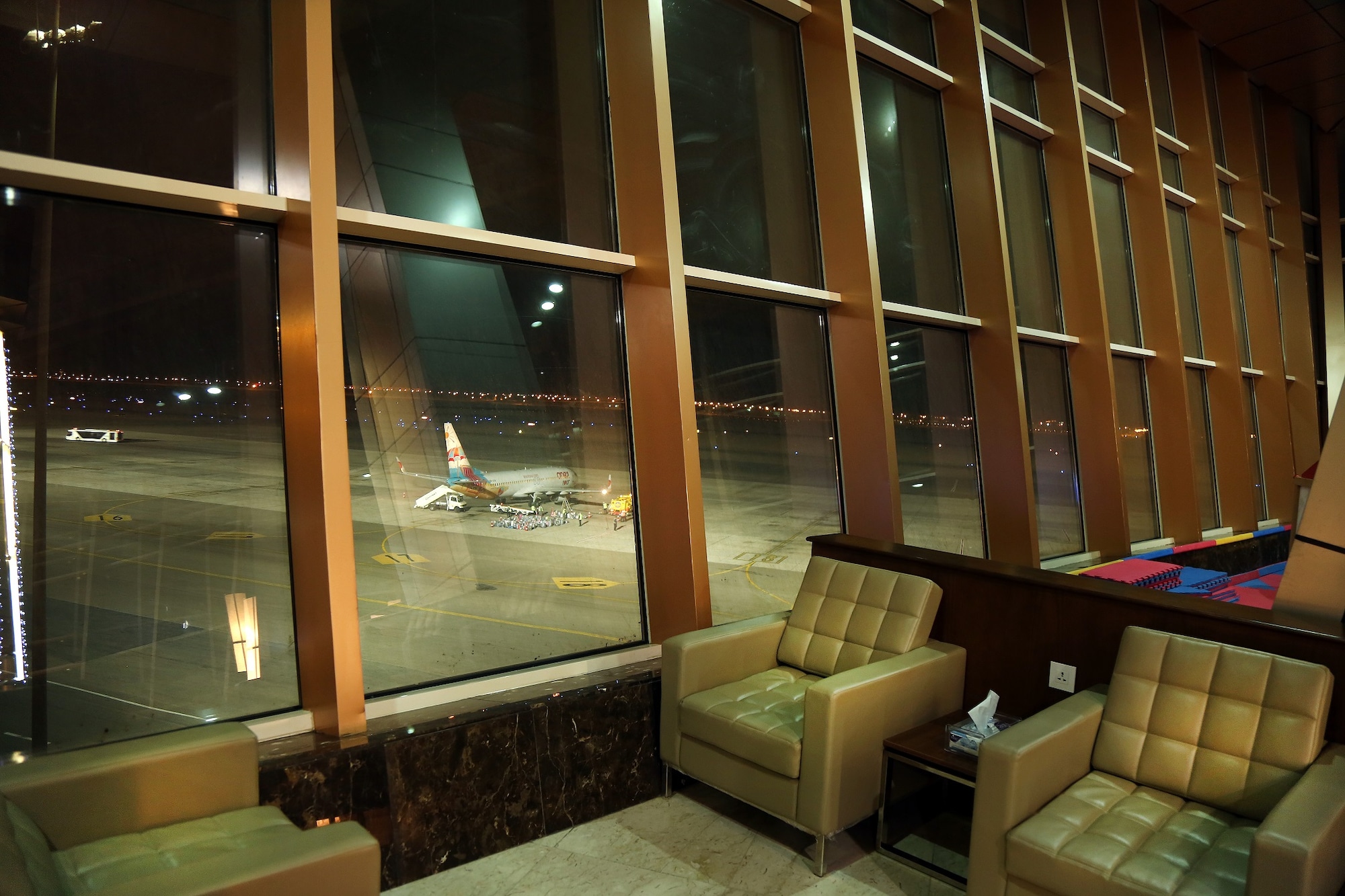#1 of 5 images of Pearl Lounge (International)