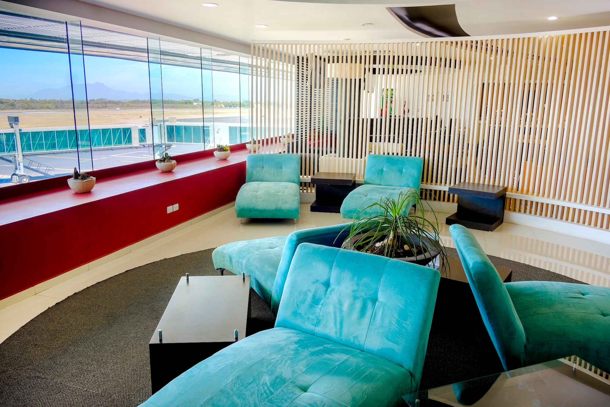 #1 of 5 images of OMA Premium Lounge