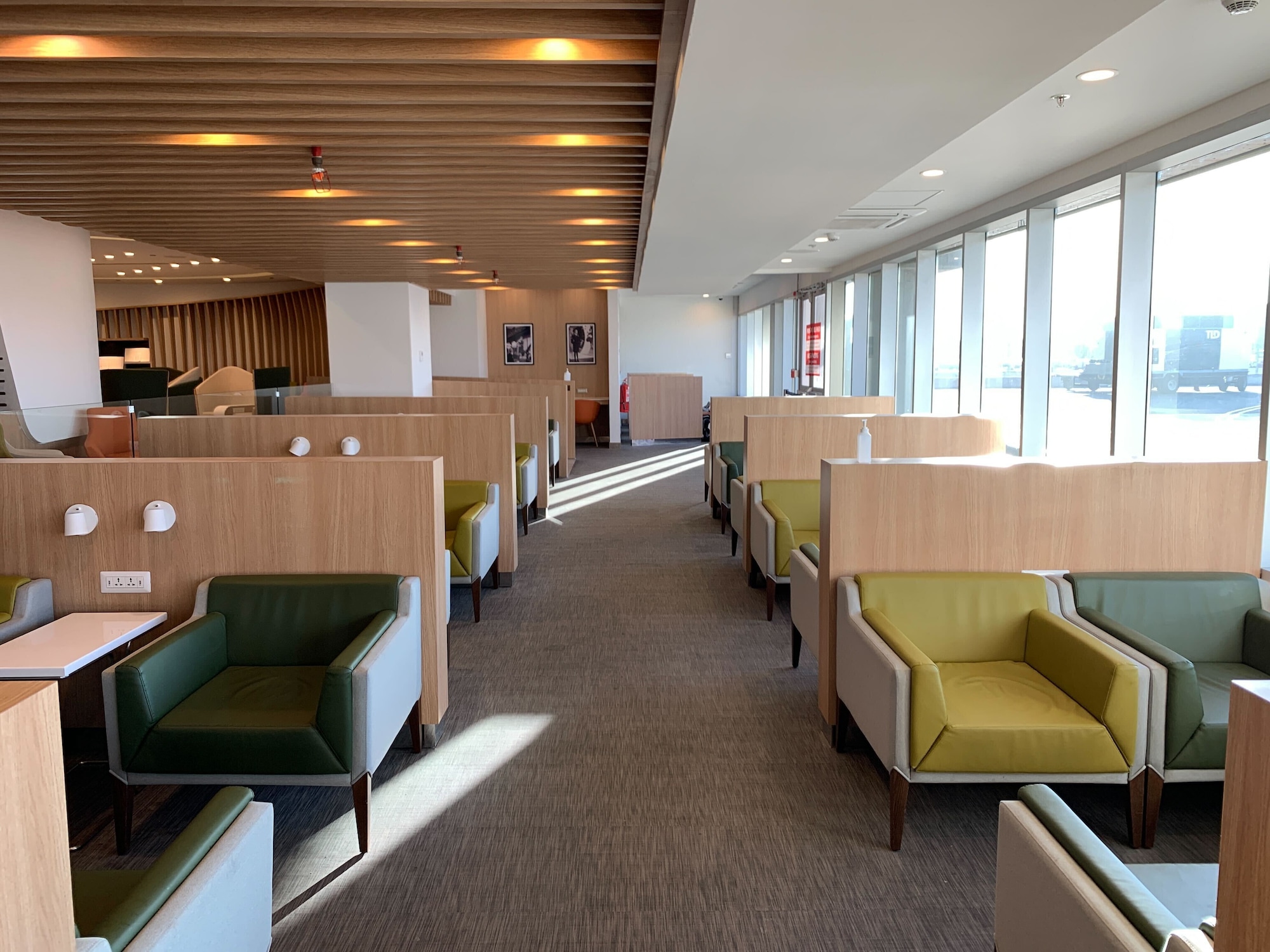 #5 of 5 images of SkyTeam Lounge