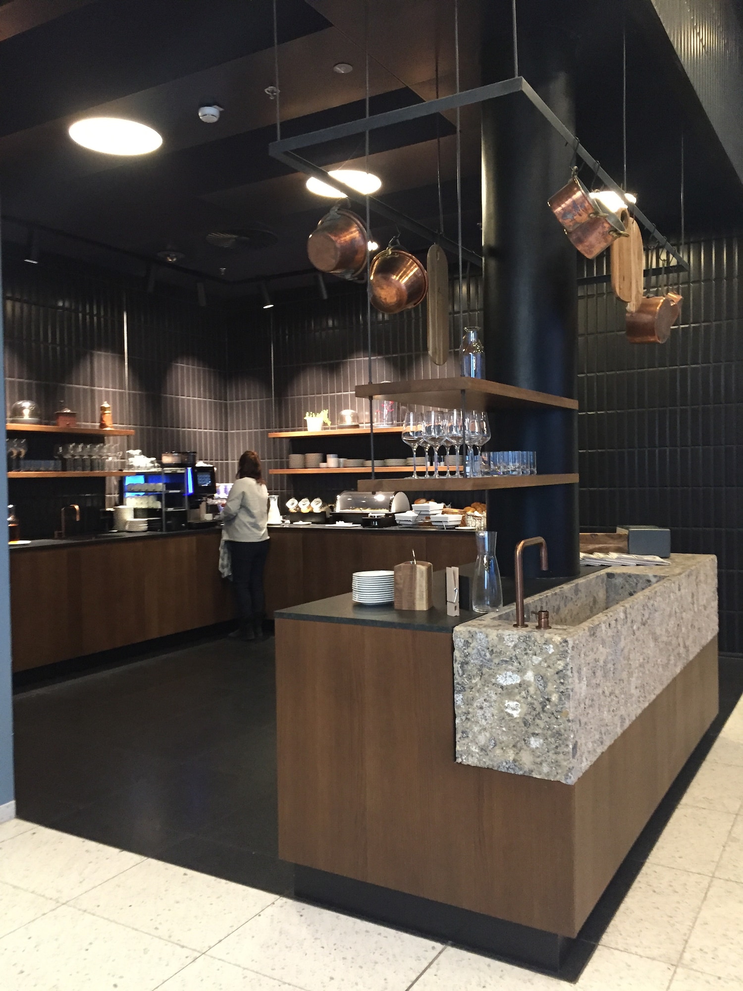 #4 of 5 images of Tyrol Lounge
