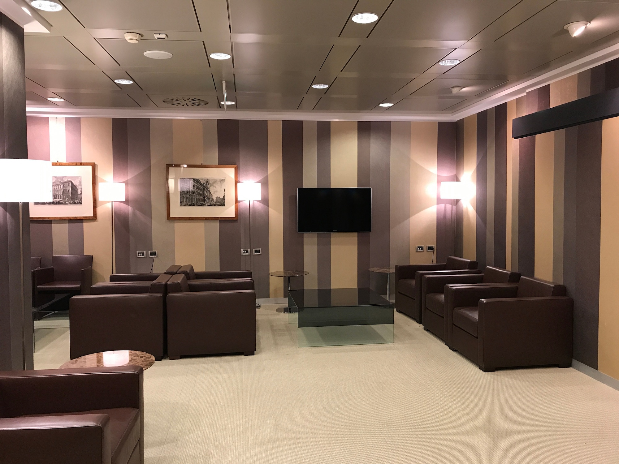 #1 of 5 slides of Piranesi Classic Lounge