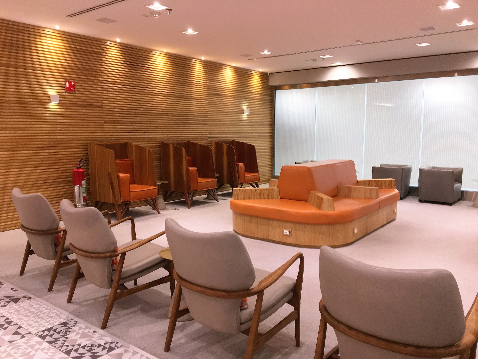 #1 of 5 images of GOL Smiles Lounge (International)