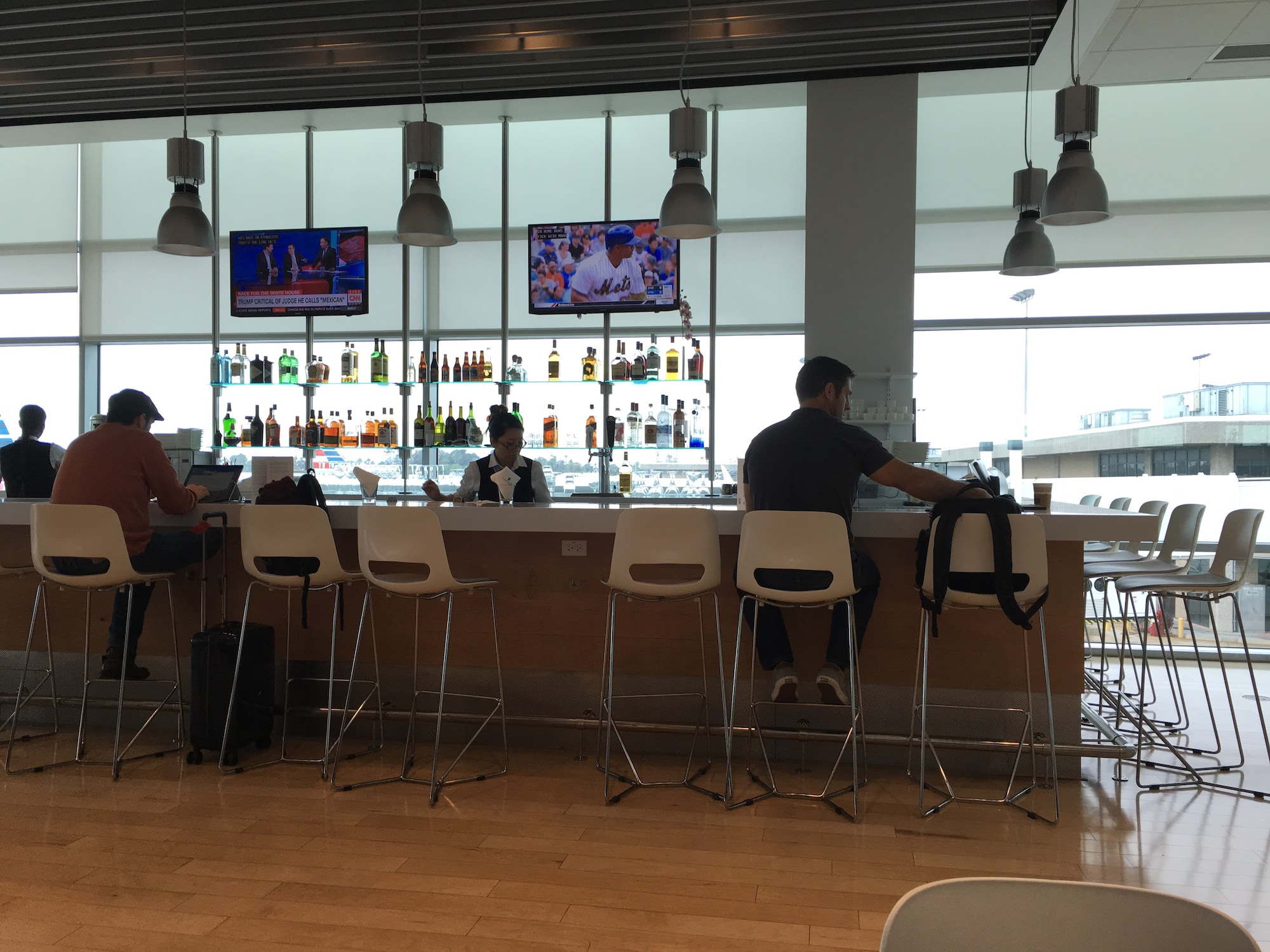#3 of 5 images of Aspire Lounge