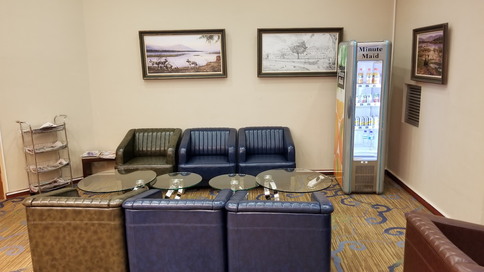 #5 of 5 images of Khami Lounge