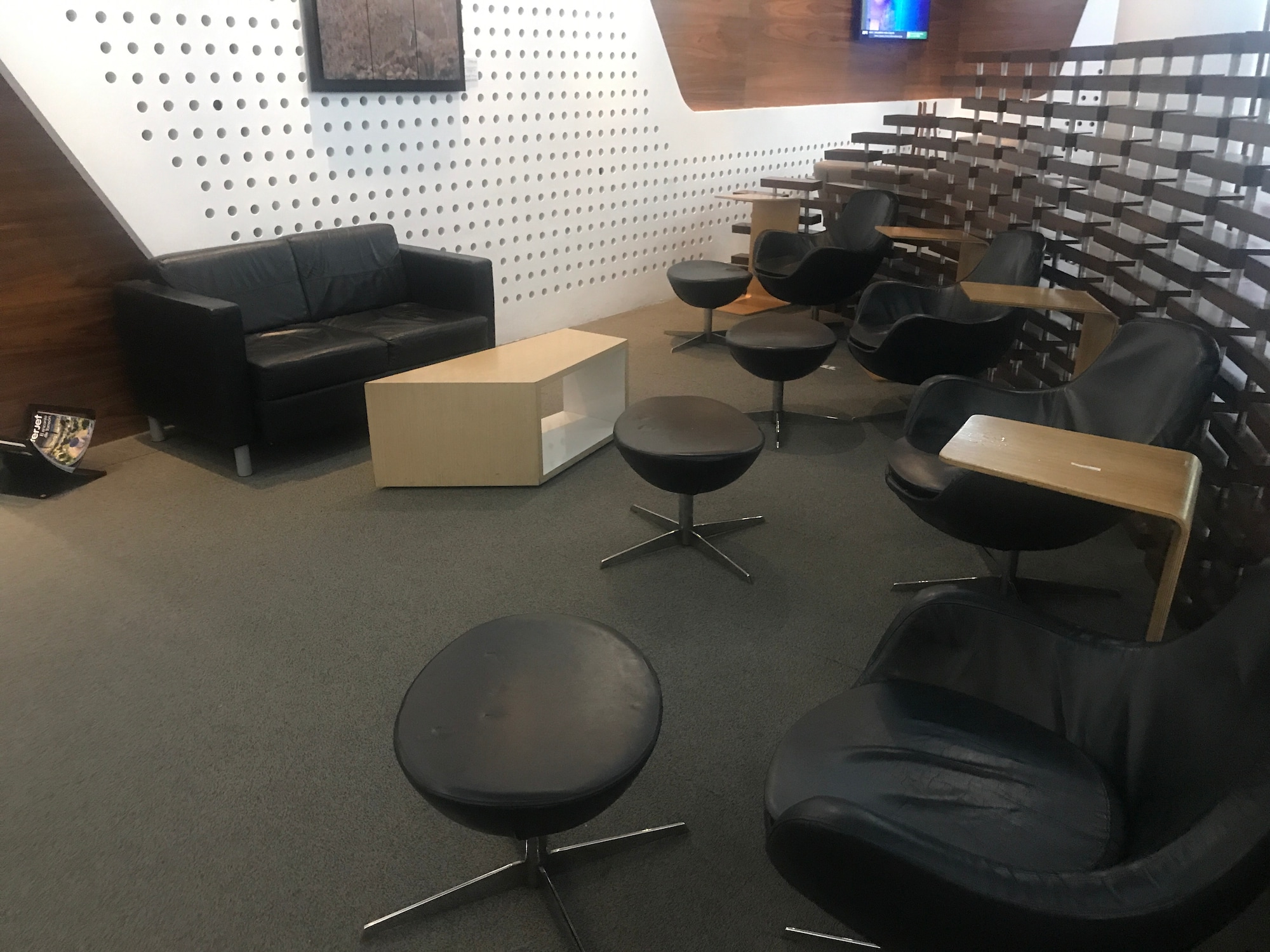 #2 of 3 images of VIP Lounge